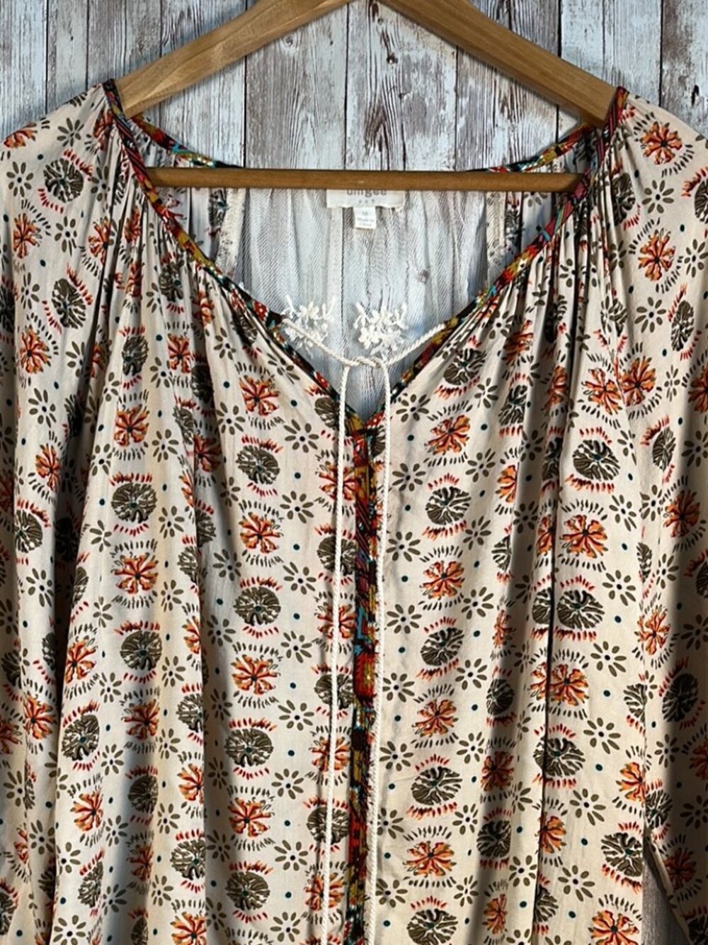 Umgee Women's Flowy Peasant Blouse Boho sz Medium Lace Panel Tassel Tan Orange - Picture 3 of 15